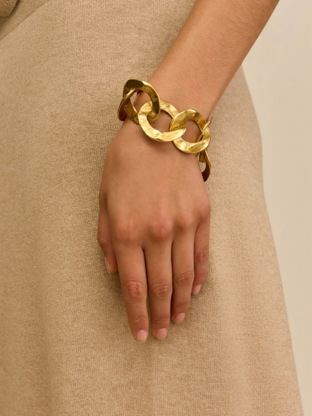NEW in Box Cult Gaia Dulce Hammered Metal Gold Chain Bracelet MSRP 298